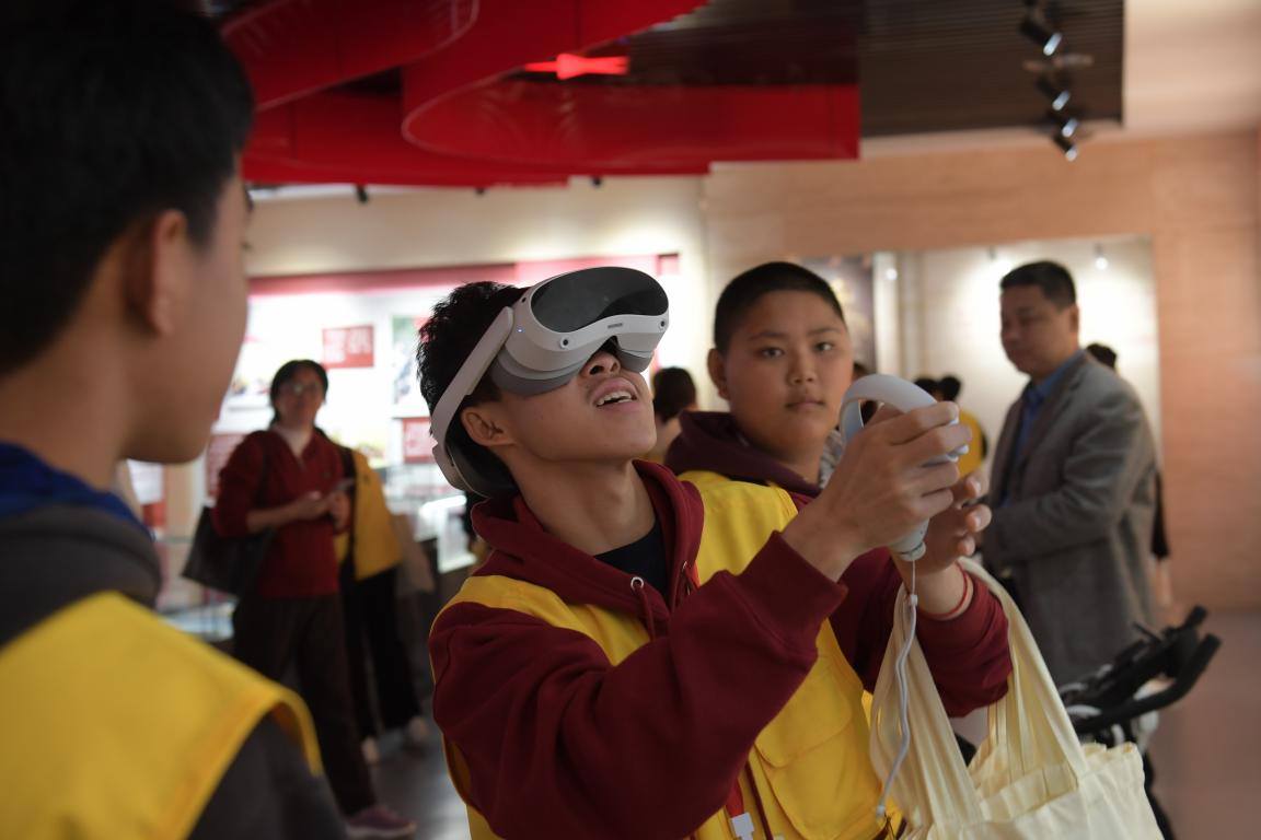 六合彩开奖
：这趟“中国寻根之旅”人文与科技感十足_fororder_12