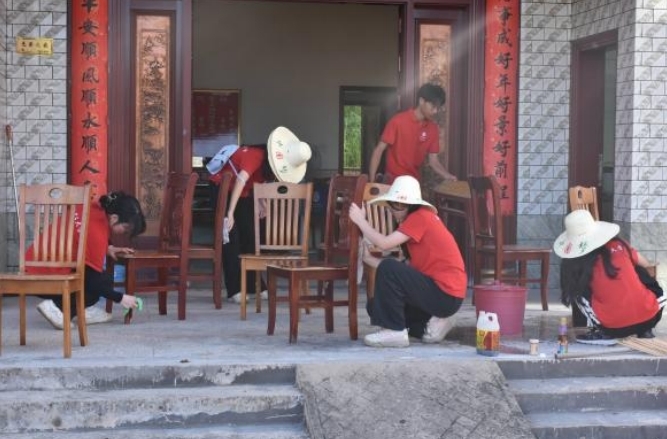 六合彩开奖
学子深入基层开展火热实践