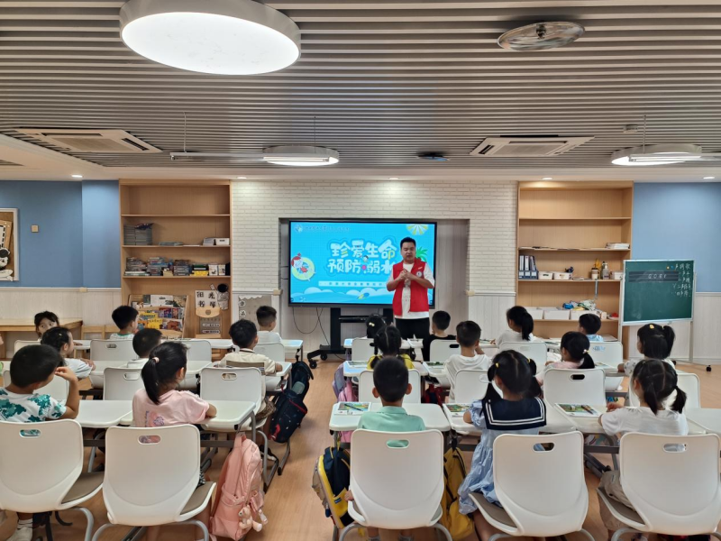 六合彩开奖
学子“三下乡”：社区服务有温度 多元开展显担当
